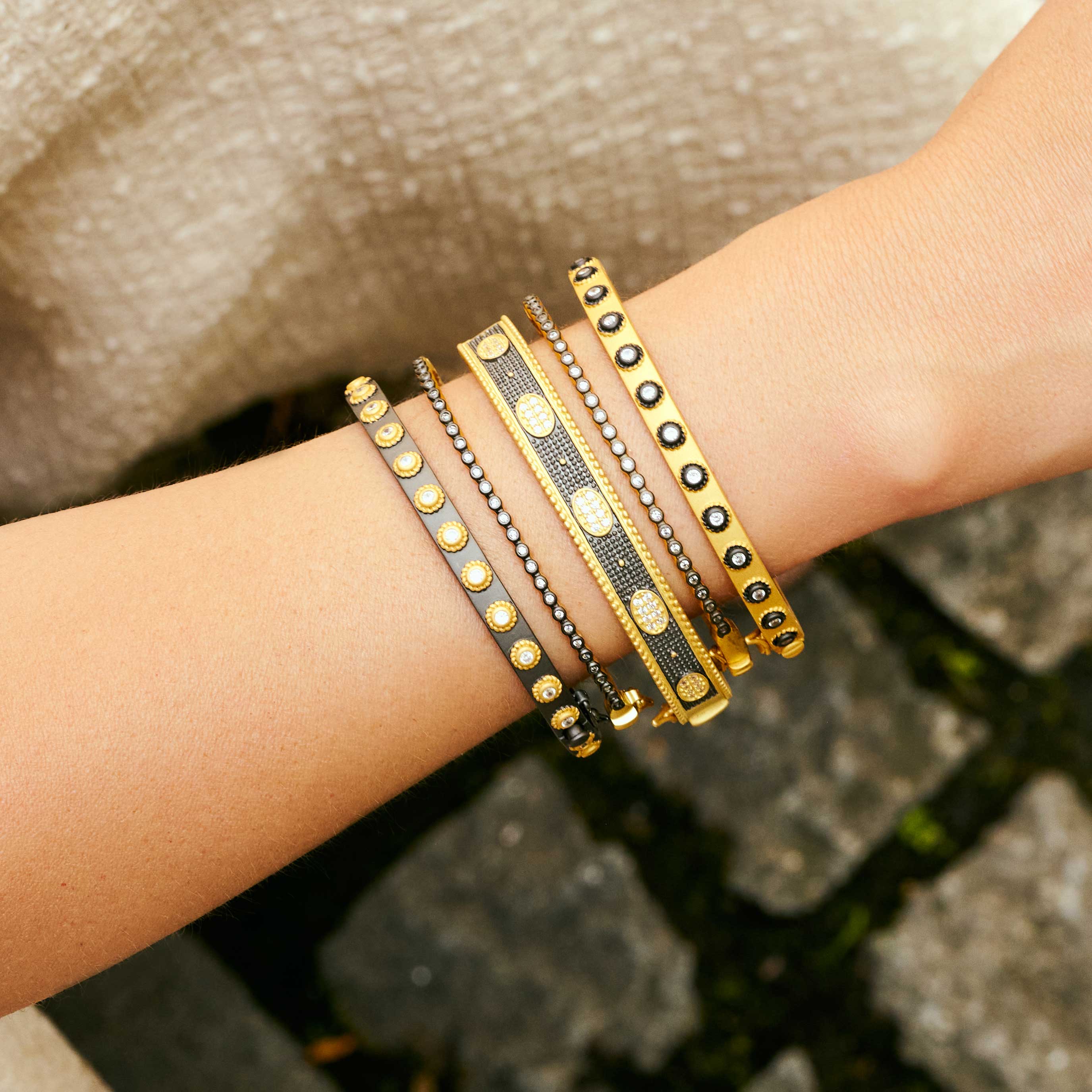 Signature Bezel Pavé Hinge Bangle - FREIDA ROTHMAN