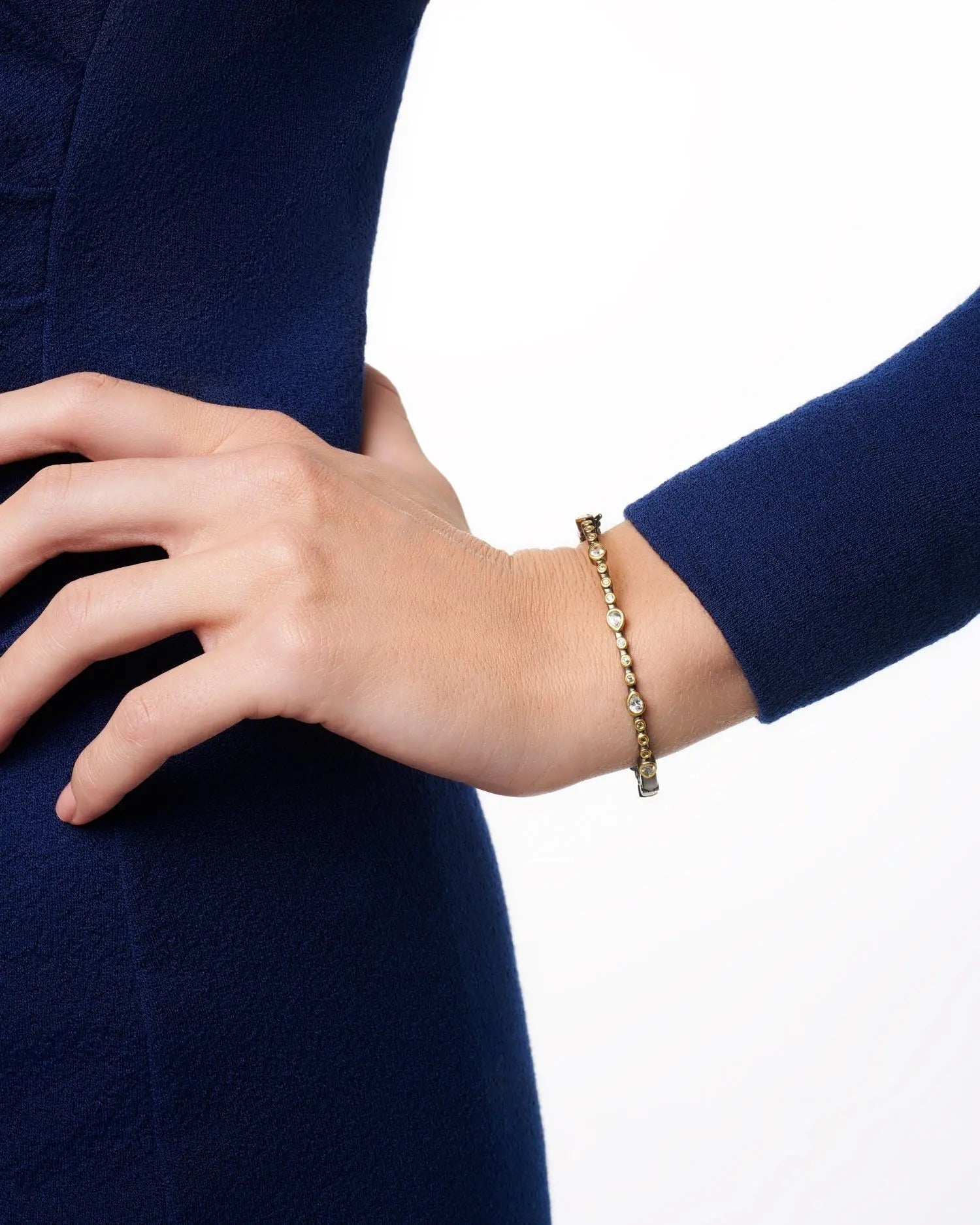 Teardrop Station Hinge Bangle FR Signature Reimagined BRACELET