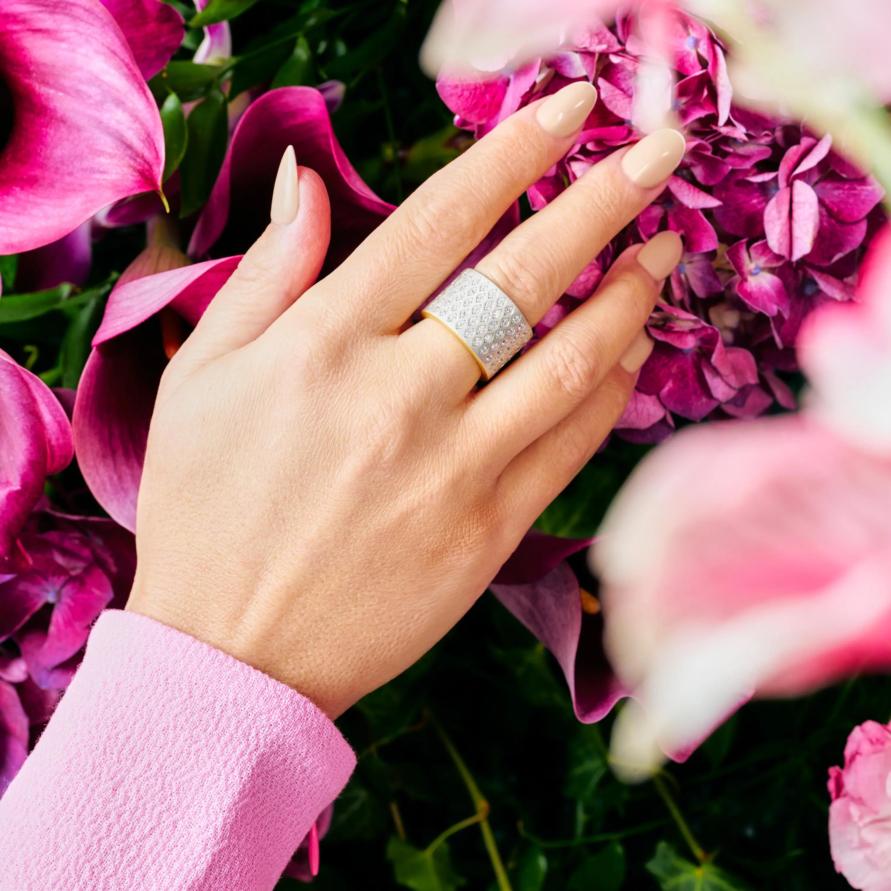 The New Icon Cigar Band Signature RING